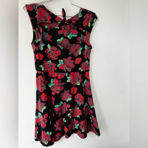Talula floral summer dress size medium - Picture 2 of 4